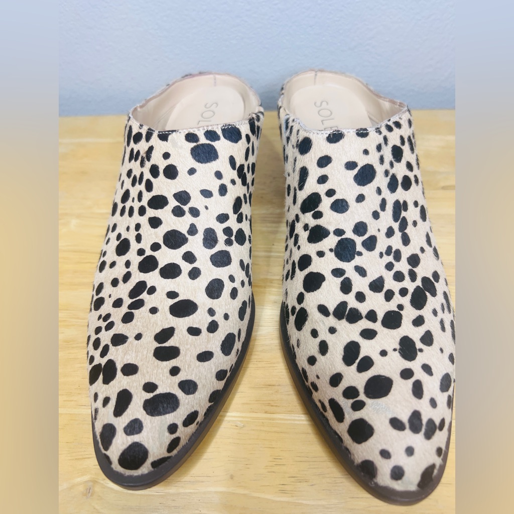 Sole Society Nadina Cream/Black Cow Hide Mules, Size 8.5